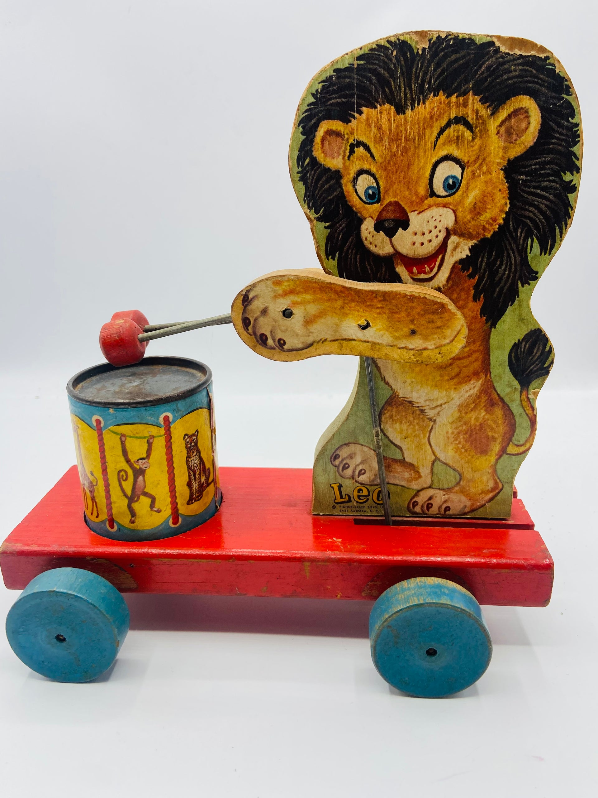 Fisher Price Leo the Drummer Lion Pull Toy