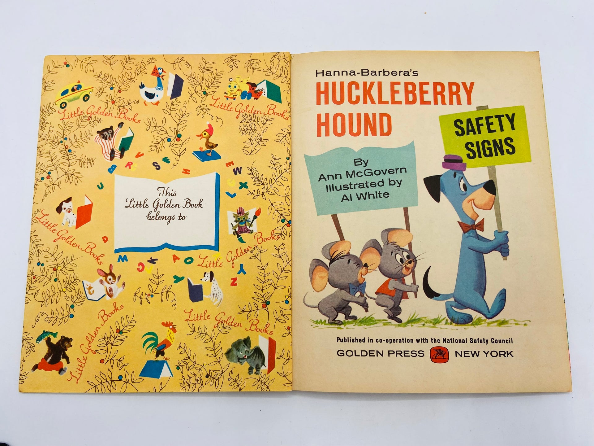 Huckleberry Hound Safety Signs First Edition Little Golden Book