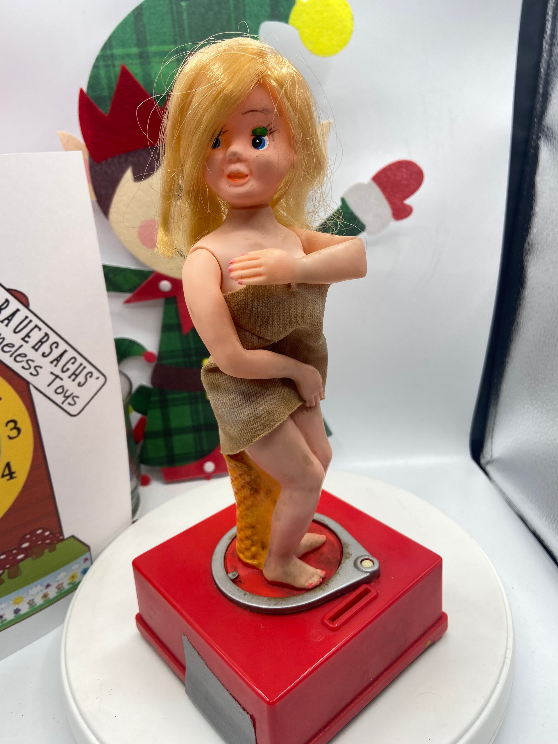 1960’s Sexy Risqué Transistor Doll Radio (8254518460642)